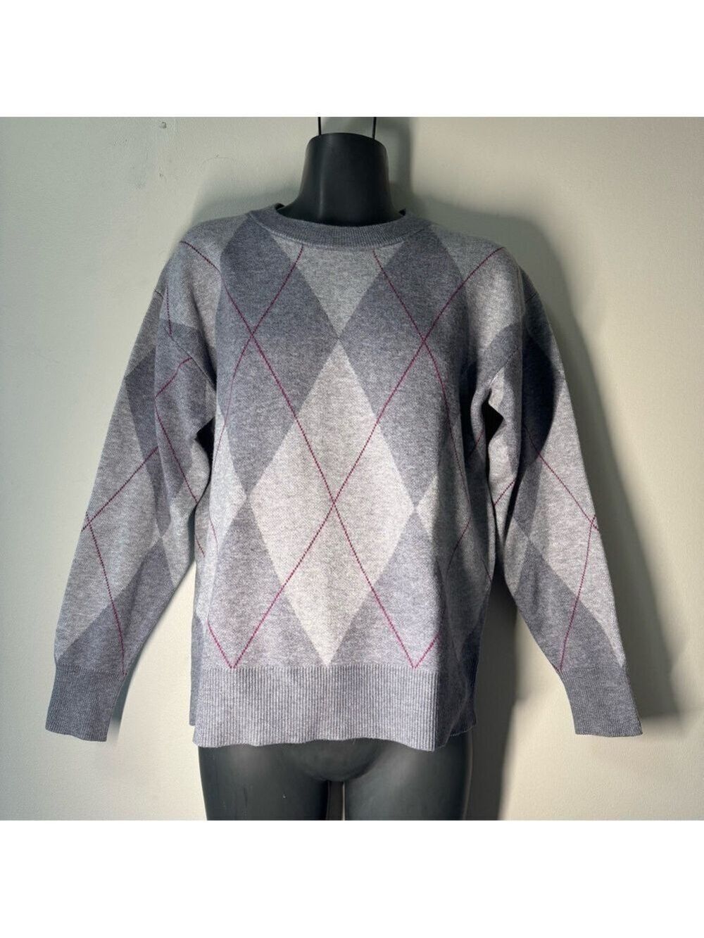 Tahari Cosy Soft Grey And Pink Argyle XS